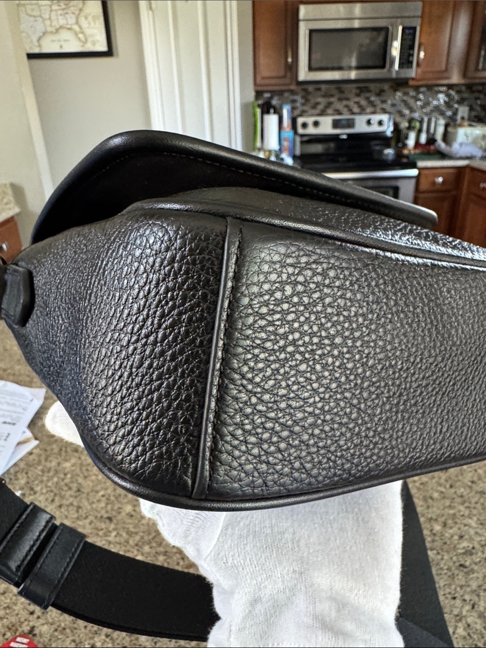 🖤Coach Black Pebbled Leather Messenger Crossbody - Coach EUC🖤 - Picture 6 of 17